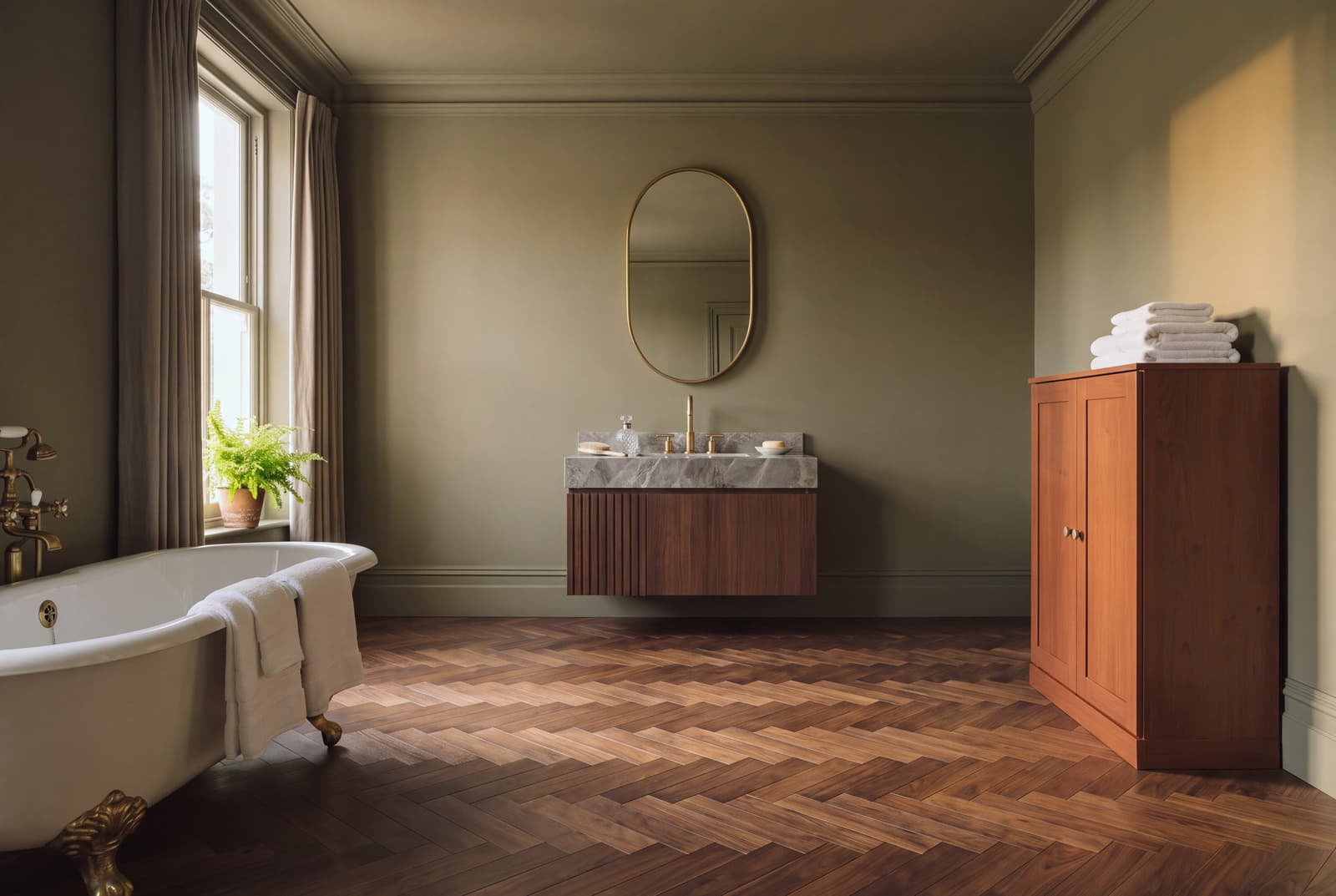 A Traditional bathroom